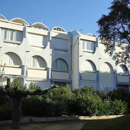 Avec Piscines, Parking, Proche Et Commerces - Fr-1-307-61 Apartman *