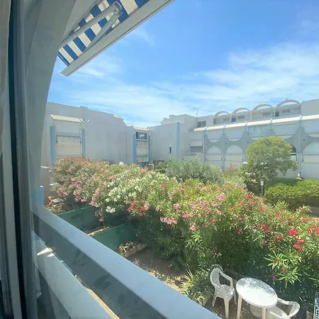Avec Piscines, Parking, Proche Et Commerces - Fr-1-307-61 Ле-Гро-дю-Руа